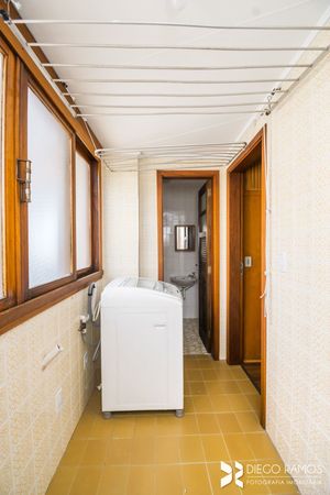 Image 32 - 205855