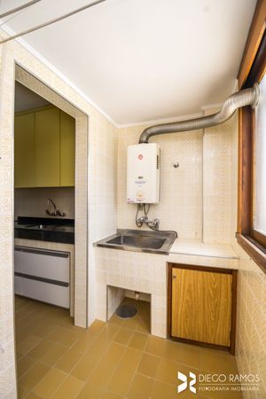 Image 34 - 205855