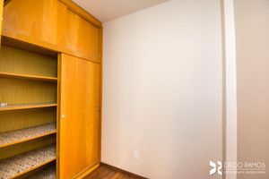 Image 38 - 205855