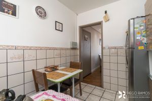 Image 17 - 205882