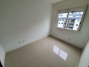 Image 11 - 205887