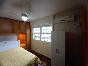 Image 8 - 205932