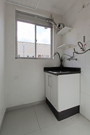 Image 7 - 205946
