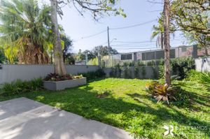 Image 11 - 205967