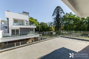 Image 22 - 205967