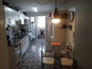 Image 30 - 205973