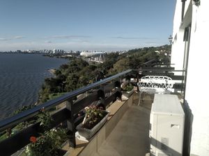 Image 12 - 205973