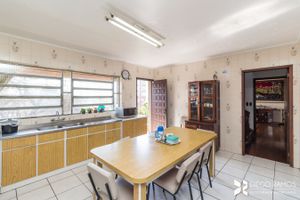 Image 34 - 206189