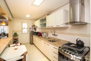 Image 38 - 206268
