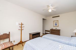 Image 32 - 206357