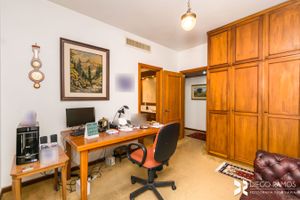 Image 36 - 206357