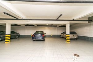 Image 61 - 206357
