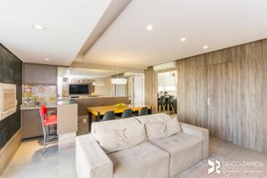 Image 4 - 206409