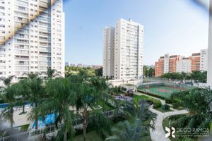 Image 15 - 206409