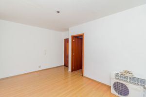 Image 3 - 206448