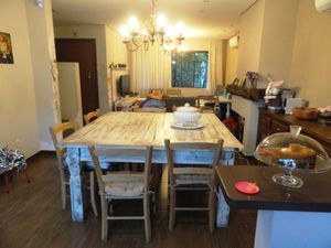 Image 4 - 206555
