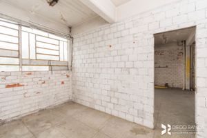 Image 31 - 206657