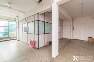 Image 34 - 206657