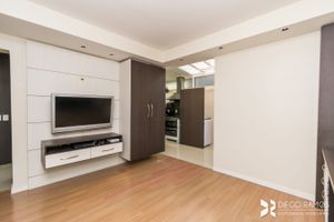 Image 17 - 206681
