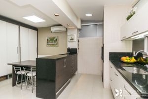 Image 35 - 206681