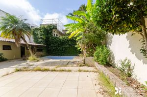 Image 17 - 206776