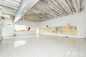 Image 10 - 206808