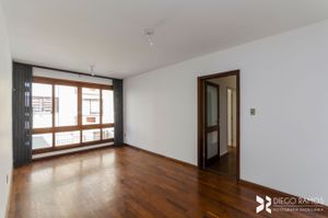 Image 1 - 206834