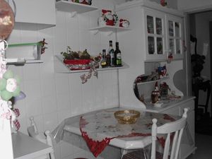 Image 8 - 206907