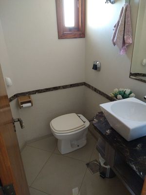 Image 39 - 206947