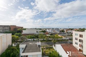 Image 10 - 206988