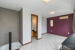 Image 26 - 207112