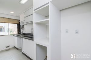 Image 13 - 207112