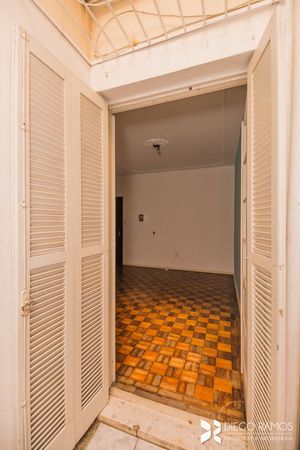 Image 4 - 207182