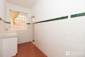 Image 10 - 207182