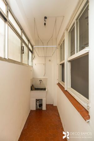 Image 14 - 207182