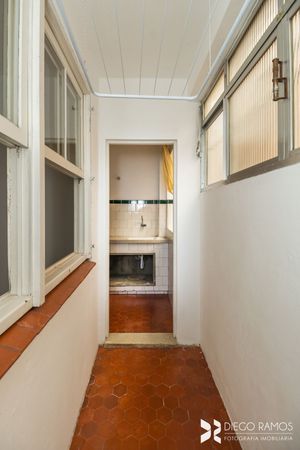 Image 15 - 207182