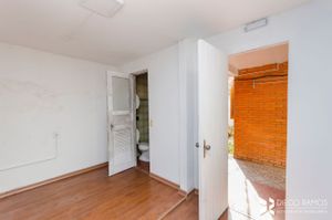 Image 30 - 207280