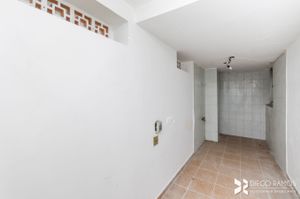 Image 35 - 207280