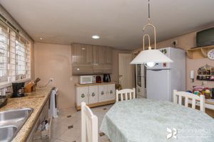 Image 33 - 207319