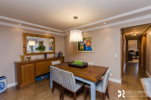 Image 3 - 207329