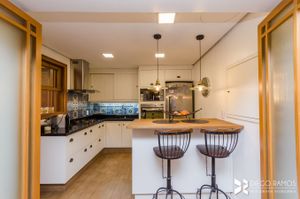 Image 21 - 207329