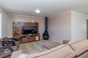 Image 4 - 207396