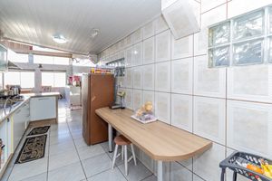 Image 26 - 207396