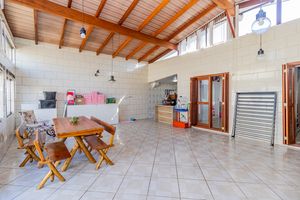 Image 32 - 207396