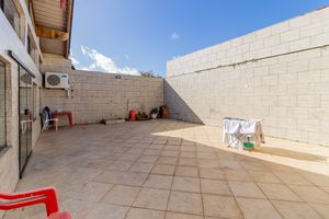 Image 37 - 207396