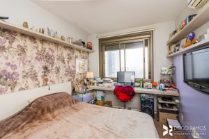 Image 17 - 207420