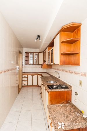 Image 17 - 207429