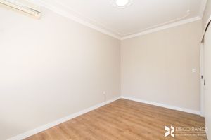Image 19 - 207439