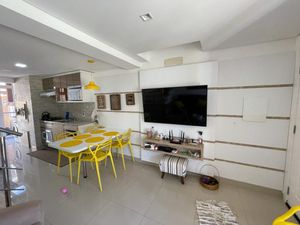 Image 2 - 207444