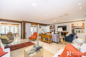 Image 4 - 207464